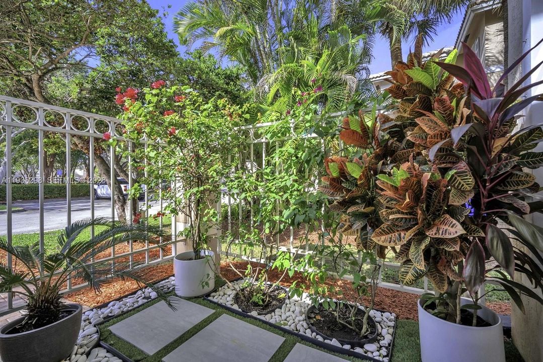 En Venta: $525,000 (3 camas, 2 baños, 1368 Pies cuadrados)