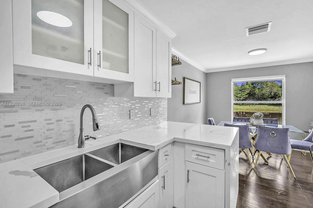 En Venta: $525,000 (3 camas, 2 baños, 1368 Pies cuadrados)