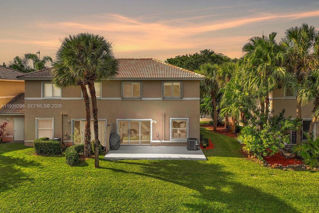 En Venta: $525,000 (3 camas, 2 baños, 1368 Pies cuadrados)