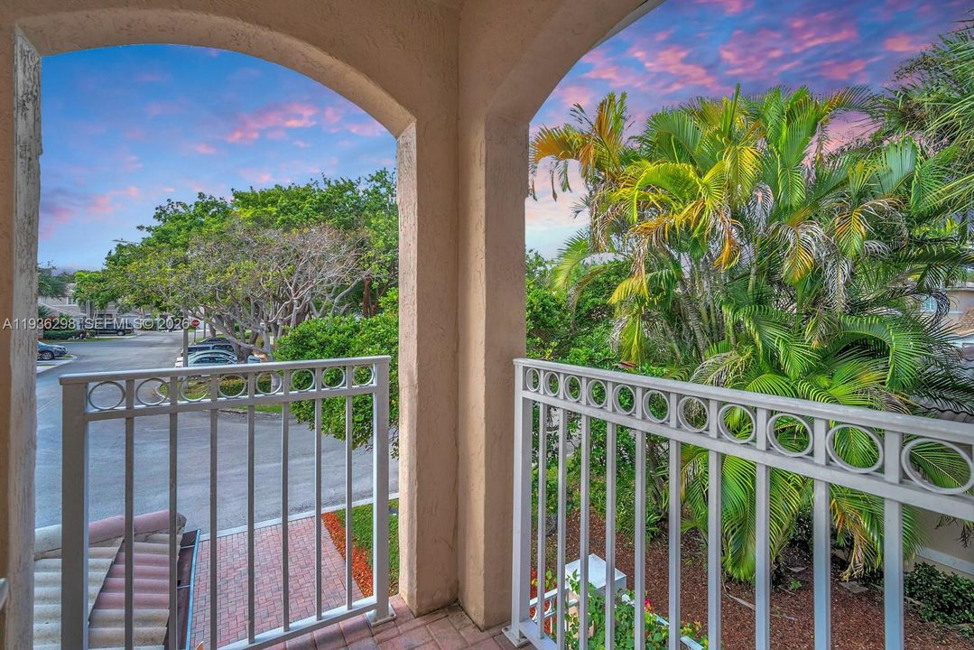 En Venta: $525,000 (3 camas, 2 baños, 1368 Pies cuadrados)