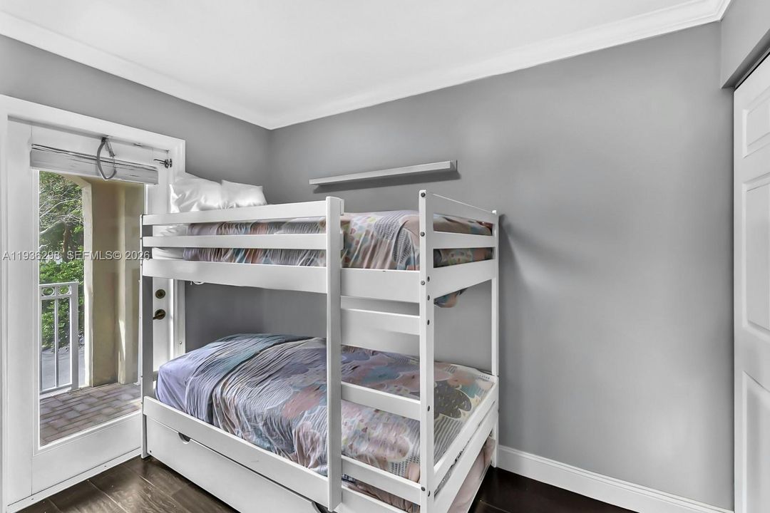 En Venta: $525,000 (3 camas, 2 baños, 1368 Pies cuadrados)