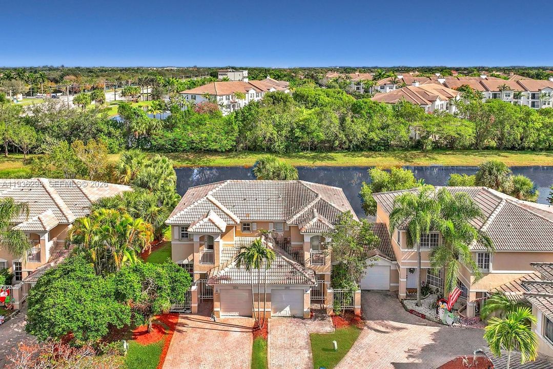 En Venta: $525,000 (3 camas, 2 baños, 1368 Pies cuadrados)