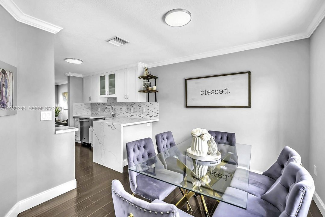 En Venta: $525,000 (3 camas, 2 baños, 1368 Pies cuadrados)