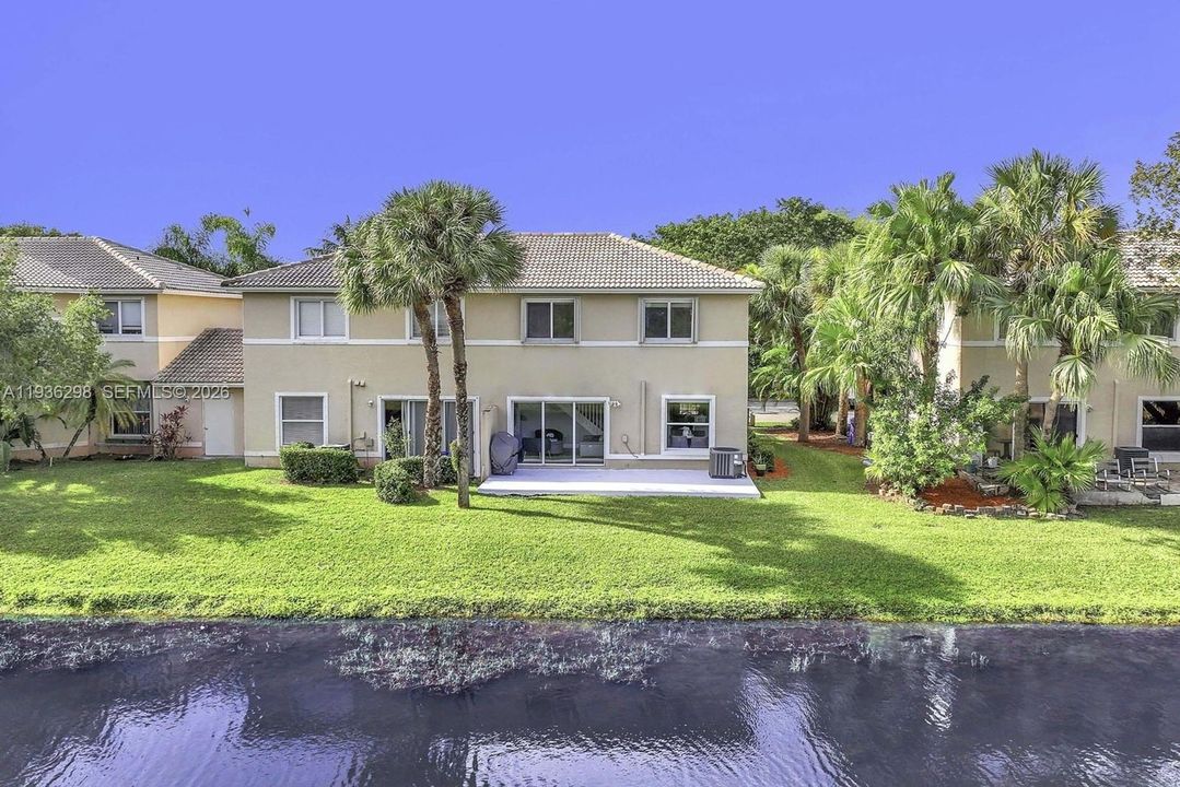 En Venta: $525,000 (3 camas, 2 baños, 1368 Pies cuadrados)