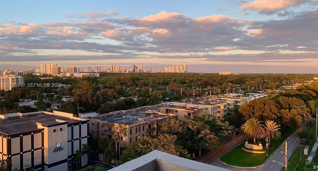 待售: $280,000 (2 贝兹, 2 浴室, 1050 平方英尺)