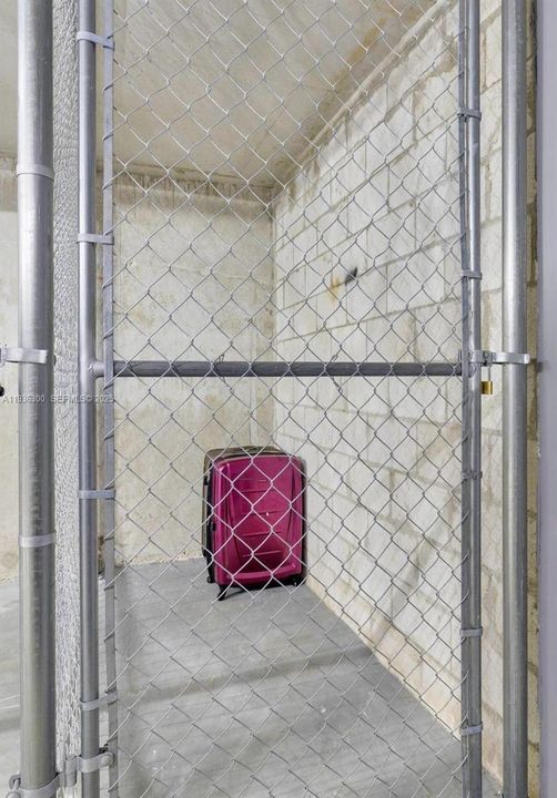 待售: $280,000 (2 贝兹, 2 浴室, 1050 平方英尺)