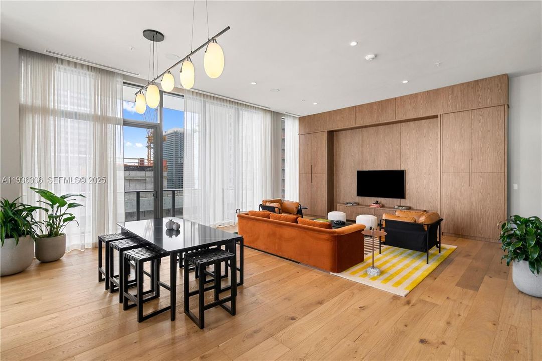 В аренду: $3,200 (1 спален, 1 ванн, 600 Квадратных фут)