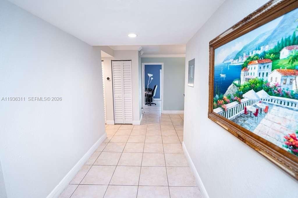 For Sale: $259,000 (2 beds, 1 baths, 1140 Square Feet)