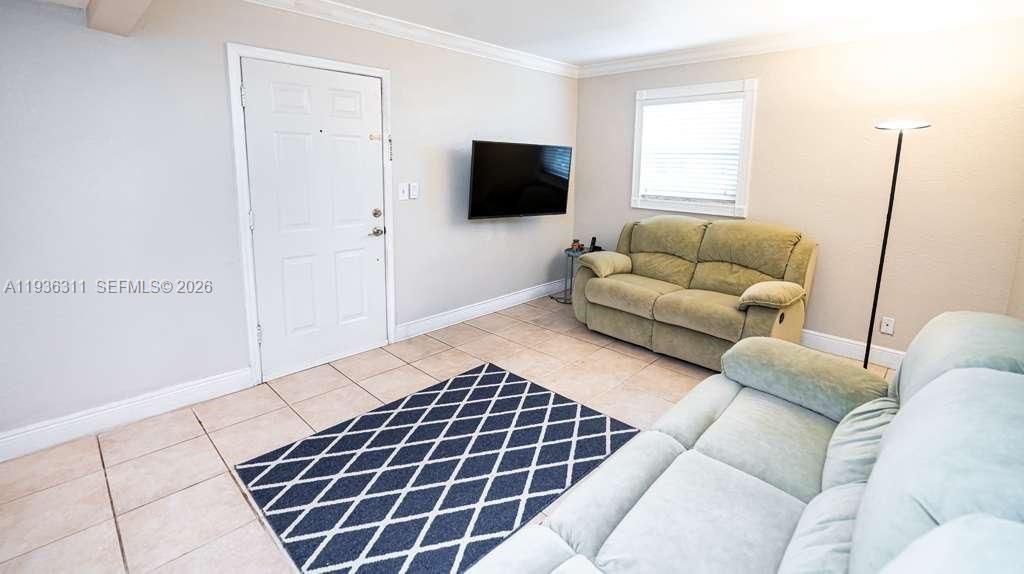 For Sale: $259,000 (2 beds, 1 baths, 1140 Square Feet)