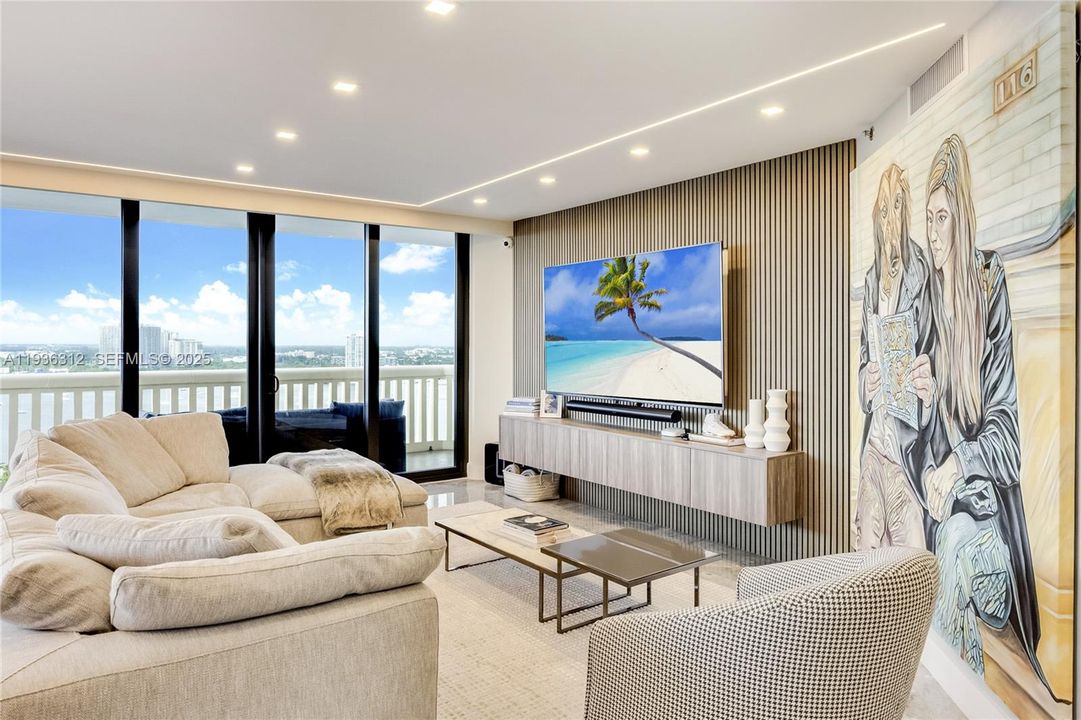 For Sale: $1,480,000 (2 beds, 2 baths, 2000 Square Feet)