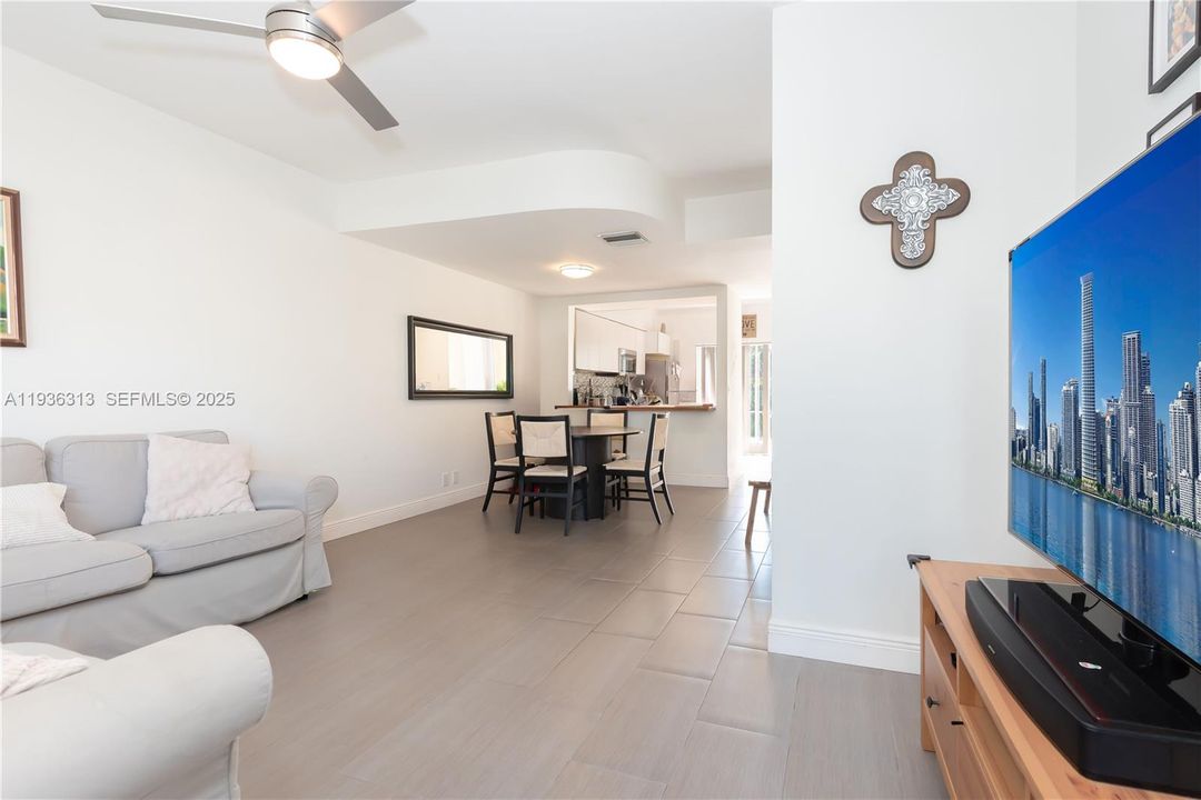 En Renta: $2,500 (2 camas, 2 baños, 1110 Pies cuadrados)