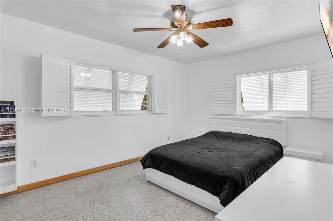 待售: $685,000 (3 贝兹, 2 浴室, 1435 平方英尺)