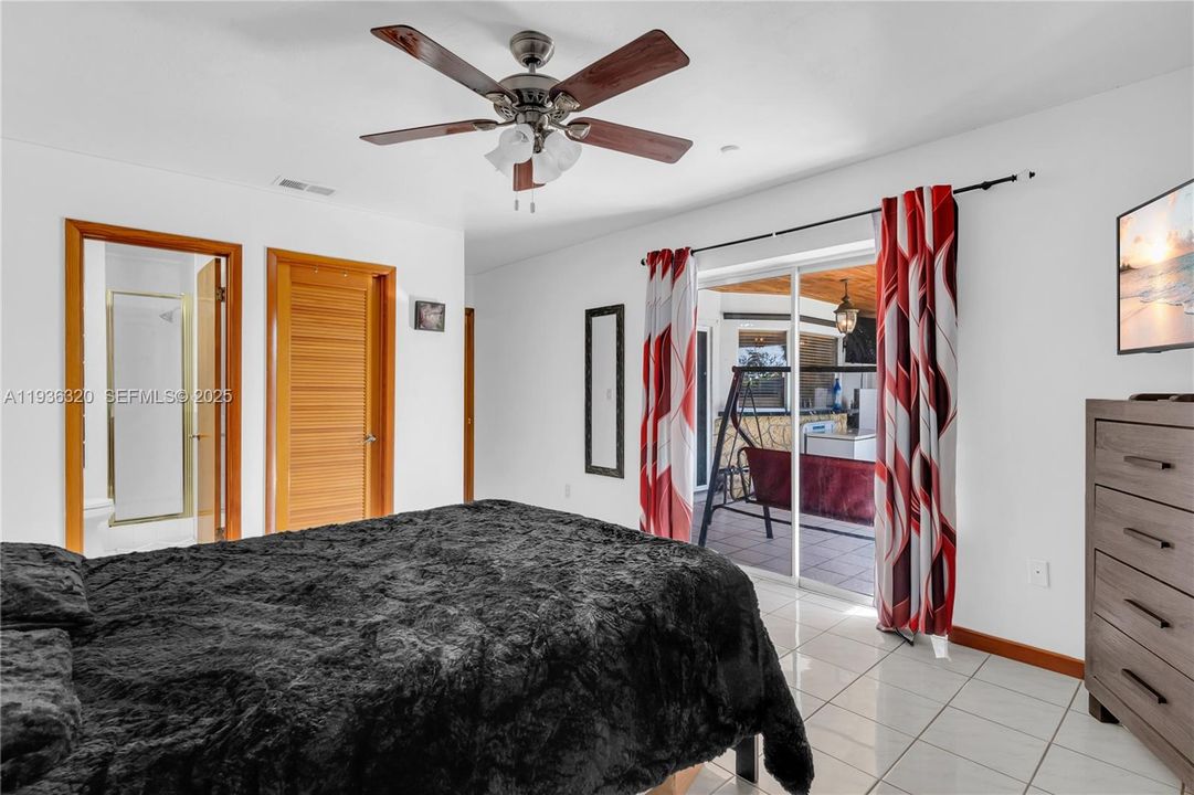 待售: $685,000 (3 贝兹, 2 浴室, 1435 平方英尺)