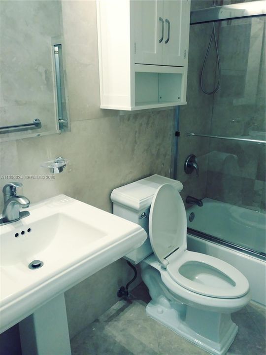 For Rent: $1,750 (1 beds, 1 baths, 511 Square Feet)