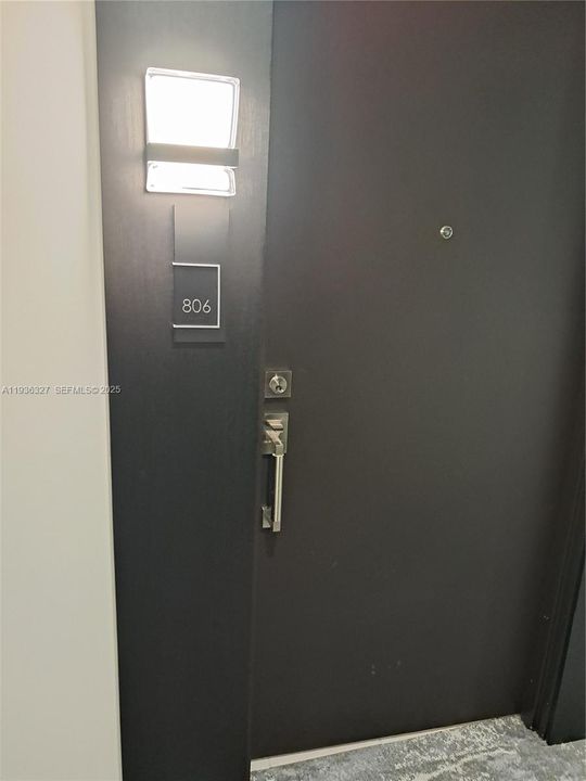 В аренду: $2,000 (1 спален, 1 ванн, 1005 Квадратных фут)