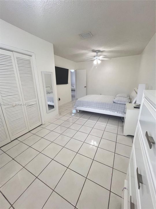 For Rent: $3,900 (3 beds, 3 baths, 1979 Square Feet)