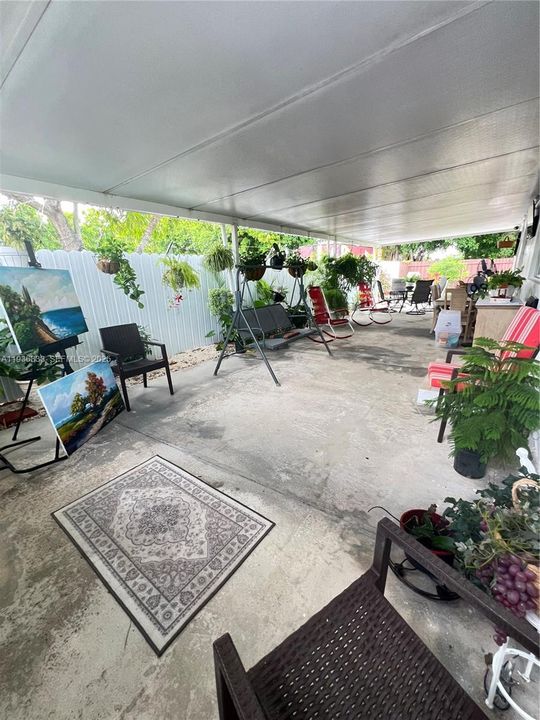 For Rent: $3,900 (3 beds, 3 baths, 1979 Square Feet)