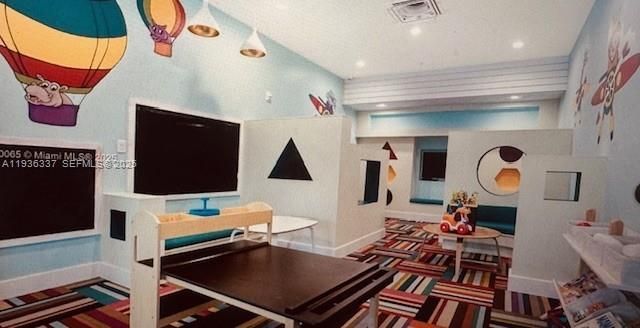 На продажу: $559,000 (3 спален, 2 ванн, 1124 Квадратных фут)