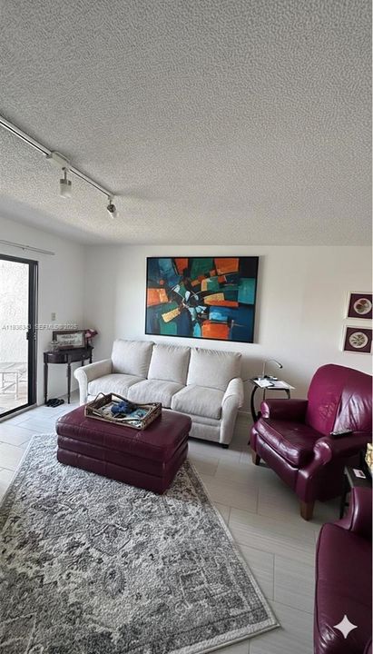 В аренду: $4,500 (2 спален, 2 ванн, 0 Квадратных фут)