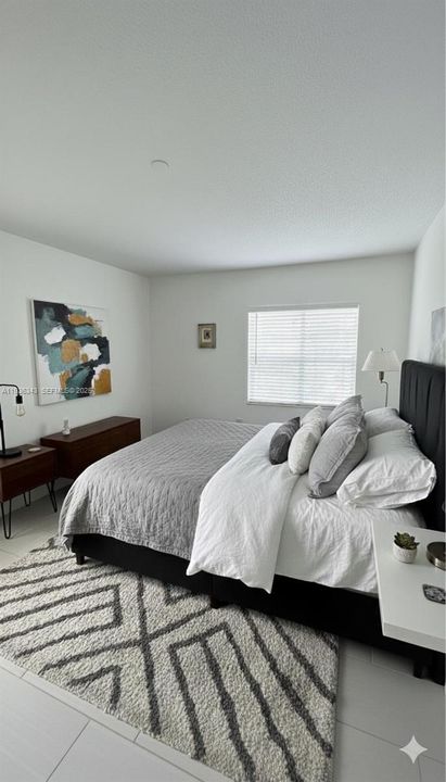 В аренду: $4,500 (2 спален, 2 ванн, 0 Квадратных фут)