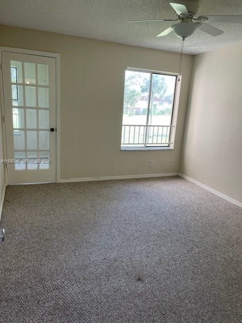 For Rent: $1,600 (1 beds, 1 baths, 712 Square Feet)