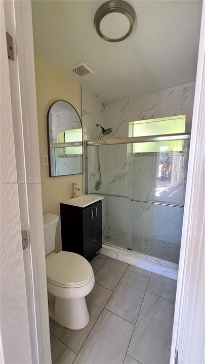 For Rent: $1,900 (2 beds, 1 baths, 4254 Square Feet)