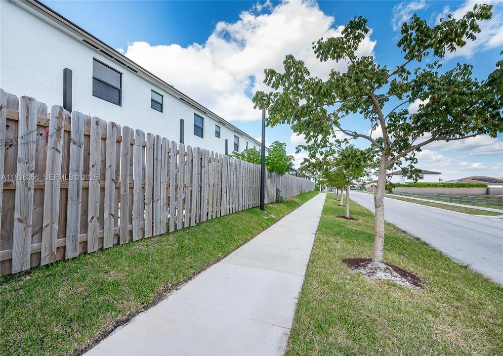 For Sale: $459,000 (4 beds, 2 baths, 1820 Square Feet)
