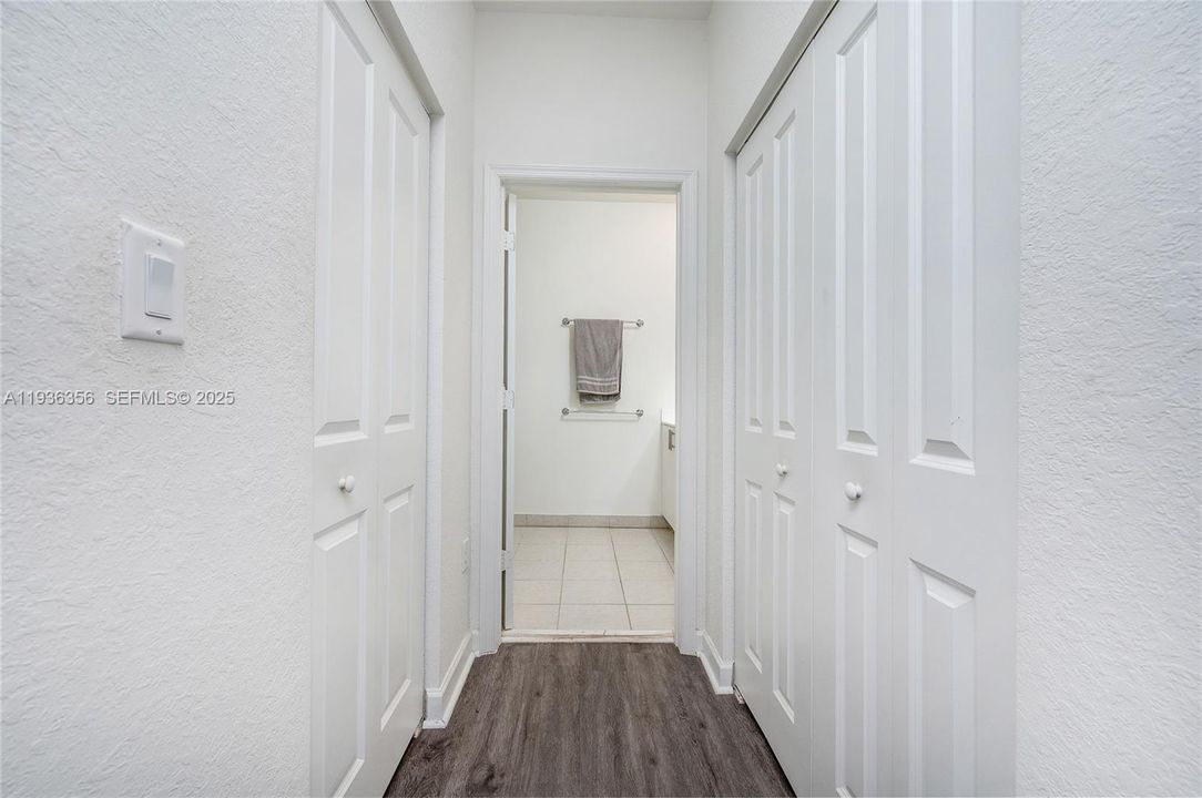 For Sale: $459,000 (4 beds, 2 baths, 1820 Square Feet)