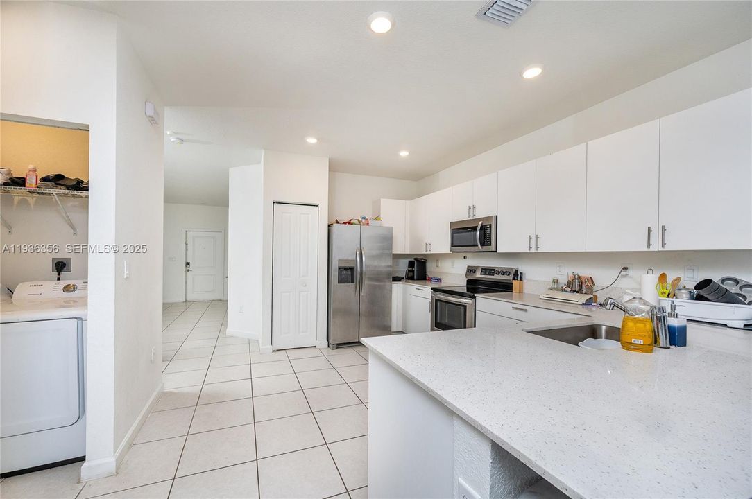 For Sale: $459,000 (4 beds, 2 baths, 1820 Square Feet)