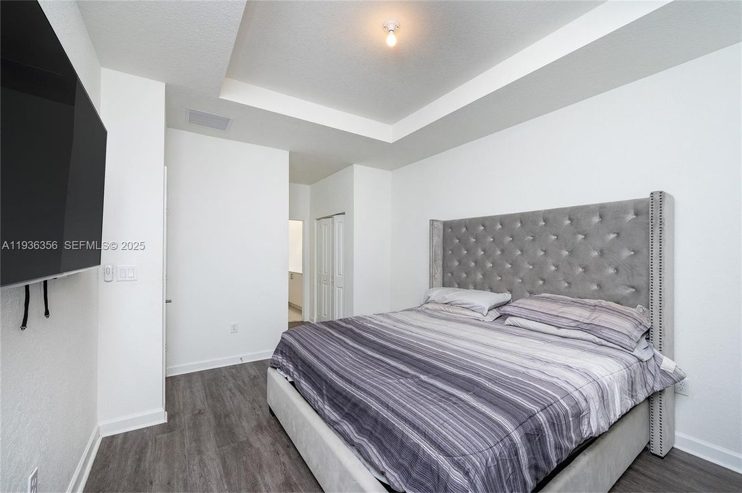 For Sale: $459,000 (4 beds, 2 baths, 1820 Square Feet)