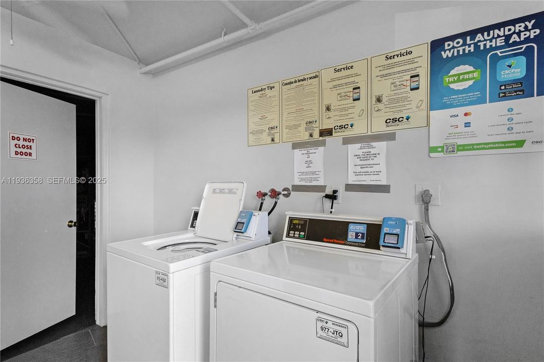 For Sale: $138,000 (2 beds, 2 baths, 896 Square Feet)