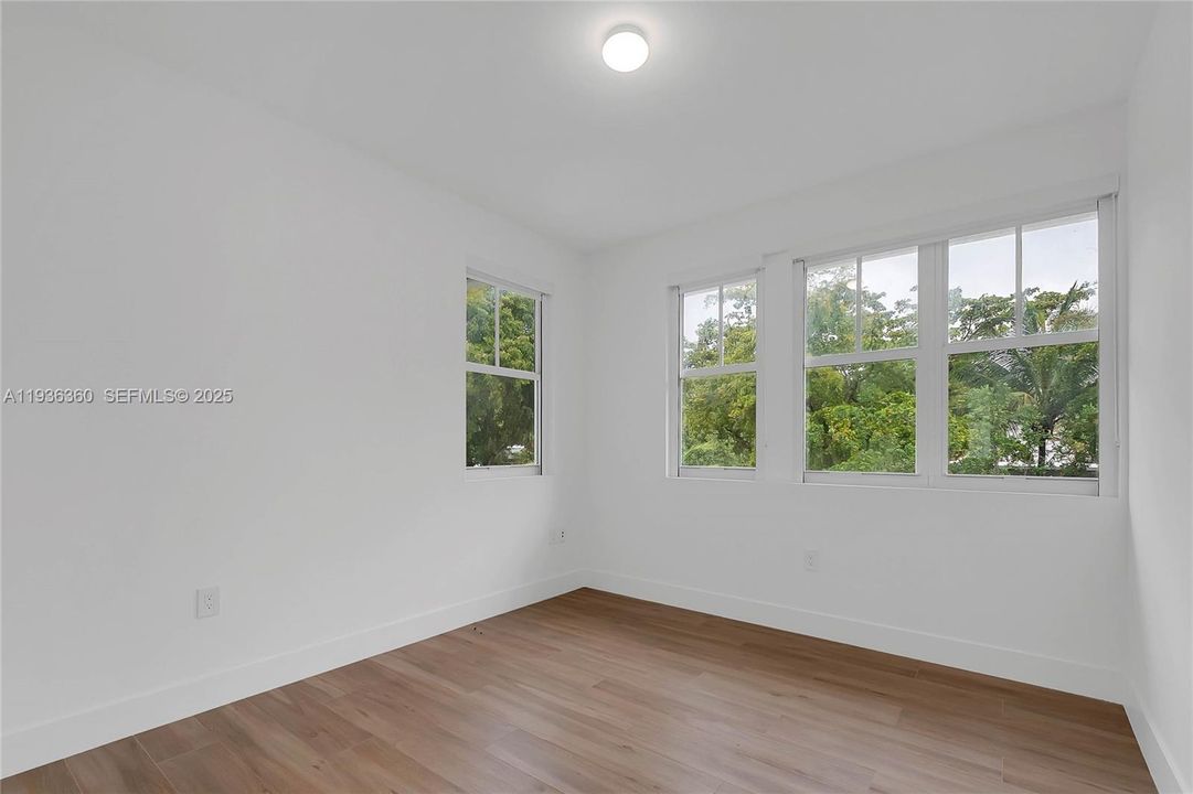 En Renta: $11,500 (3 camas, 2 baños, 2728 Pies cuadrados)