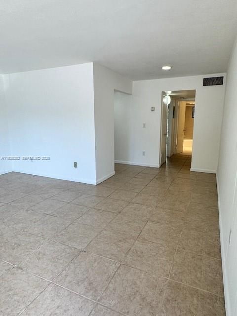 В аренду: $1,700 (1 спален, 1 ванн, 630 Квадратных фут)