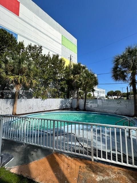 В аренду: $1,700 (1 спален, 1 ванн, 630 Квадратных фут)