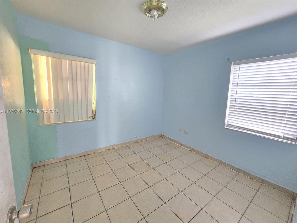 На продажу: $485,000 (3 спален, 1 ванн, 1009 Квадратных фут)