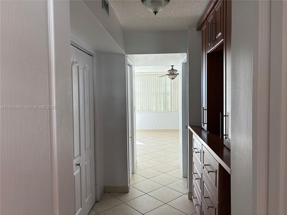 Entrance master bedroom