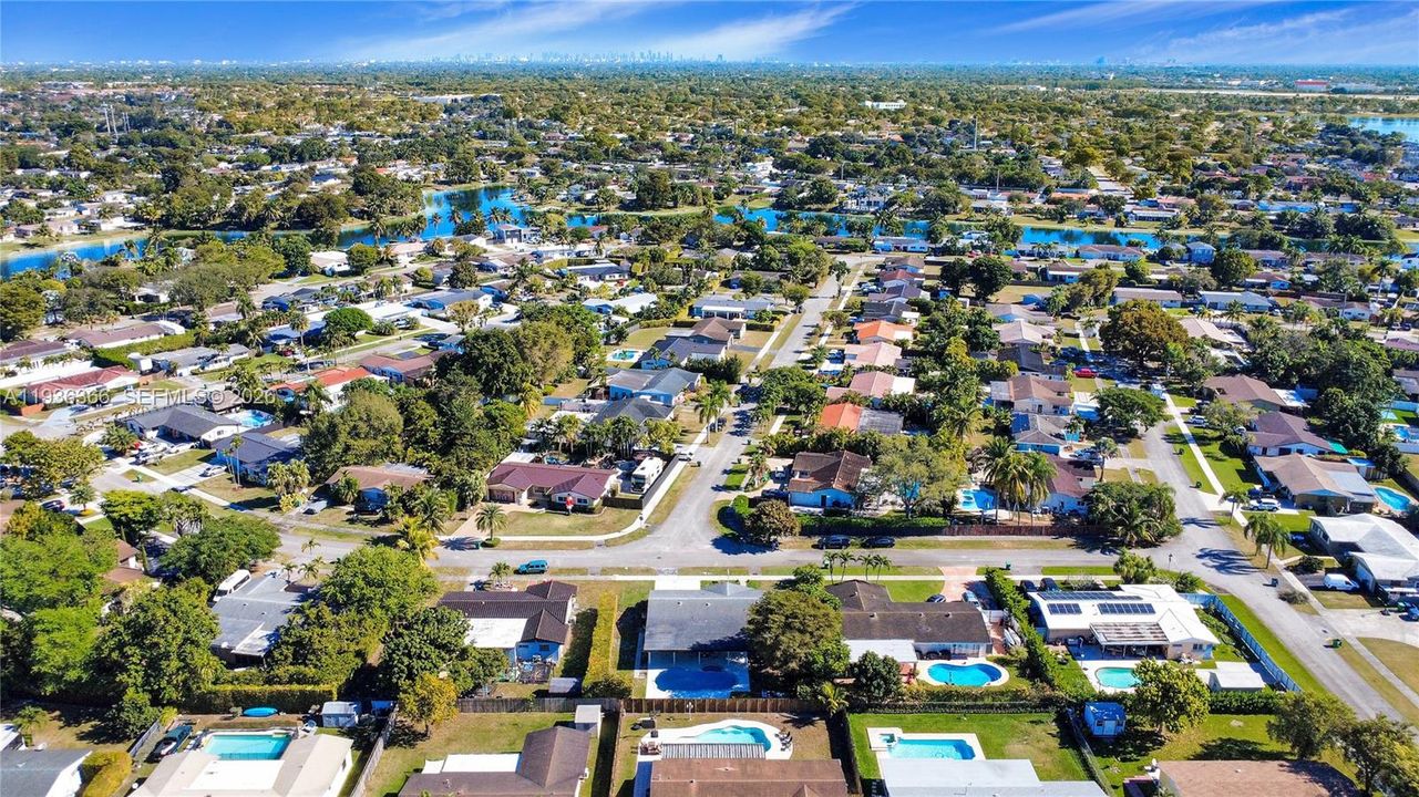 На продажу: $860,000 (3 спален, 2 ванн, 1525 Квадратных фут)