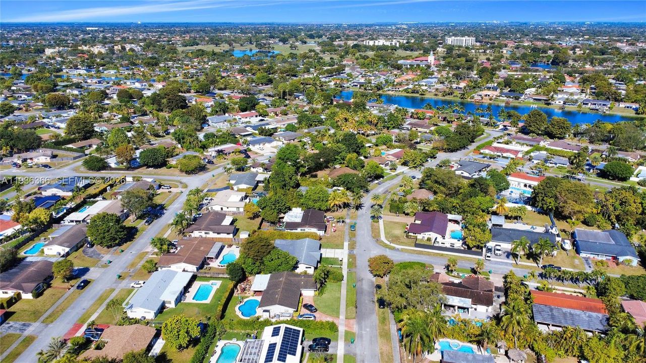 На продажу: $860,000 (3 спален, 2 ванн, 1525 Квадратных фут)