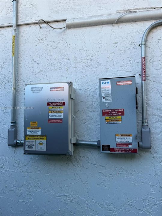 待售: $900,000 (3 贝兹, 3 浴室, 2206 平方英尺)