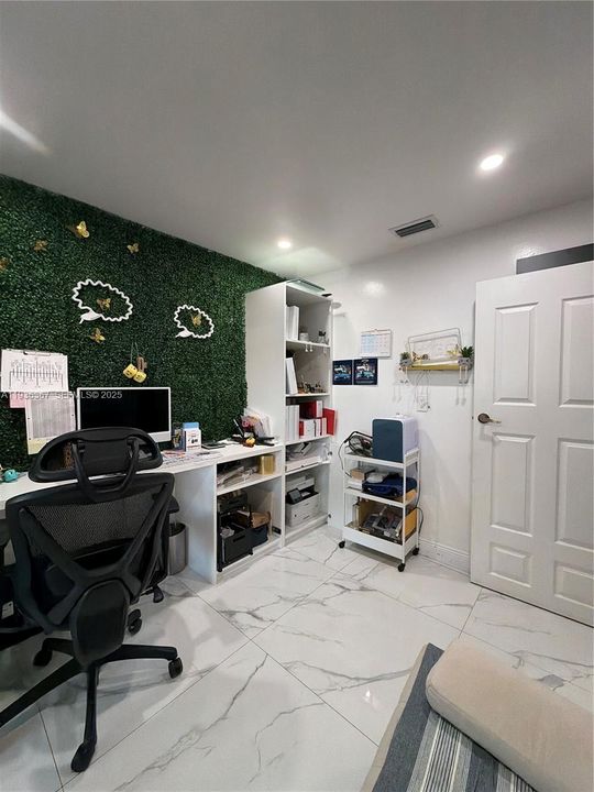 待售: $900,000 (3 贝兹, 3 浴室, 2206 平方英尺)