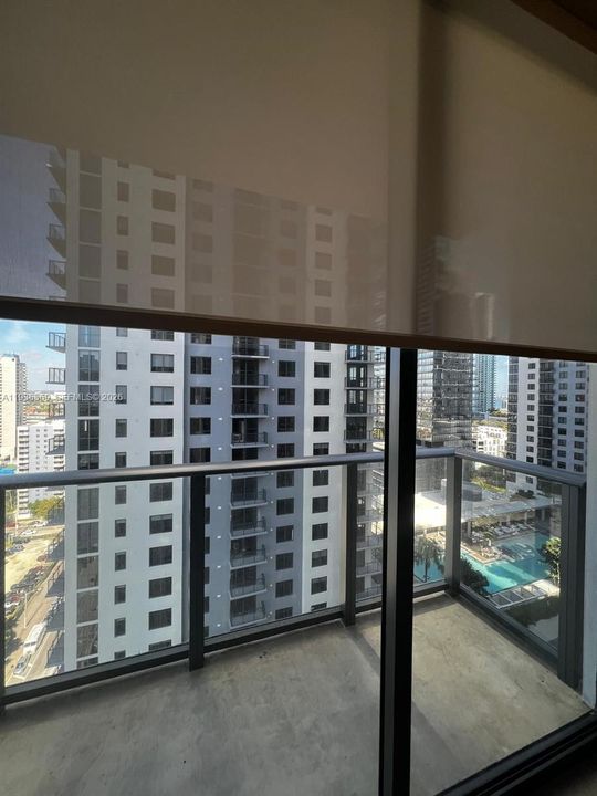 出租: $3,400 (1 贝兹, 1 浴室, 0 平方英尺)