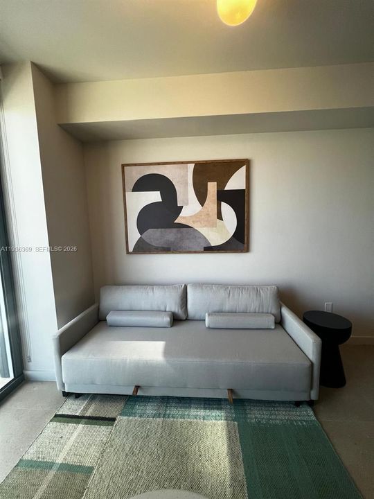 出租: $3,400 (1 贝兹, 1 浴室, 0 平方英尺)