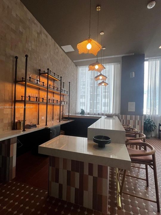 出租: $3,400 (1 贝兹, 1 浴室, 0 平方英尺)