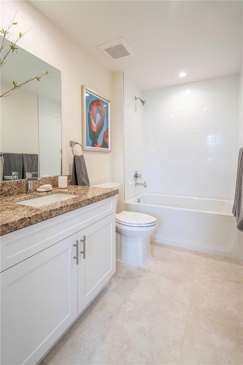 В аренду: $4,750 (3 спален, 3 ванн, 1465 Квадратных фут)