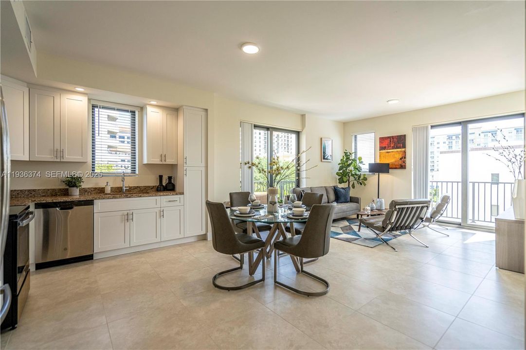 В аренду: $4,750 (3 спален, 3 ванн, 1465 Квадратных фут)