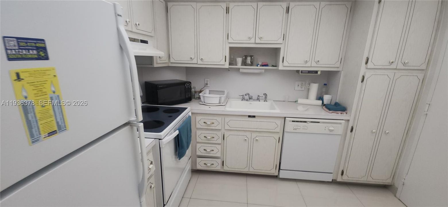 Недавно арендовано: $2,500 (2 спален, 2 ванн, 1240 Квадратных фут)