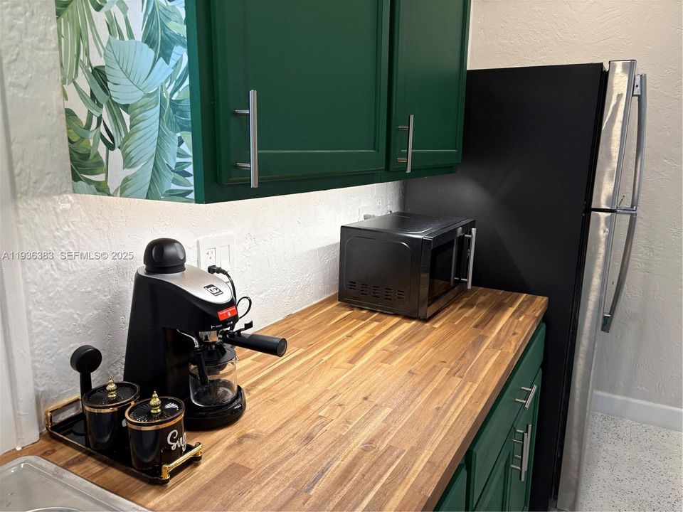 В аренду: $2,800 (1 спален, 1 ванн, 820 Квадратных фут)