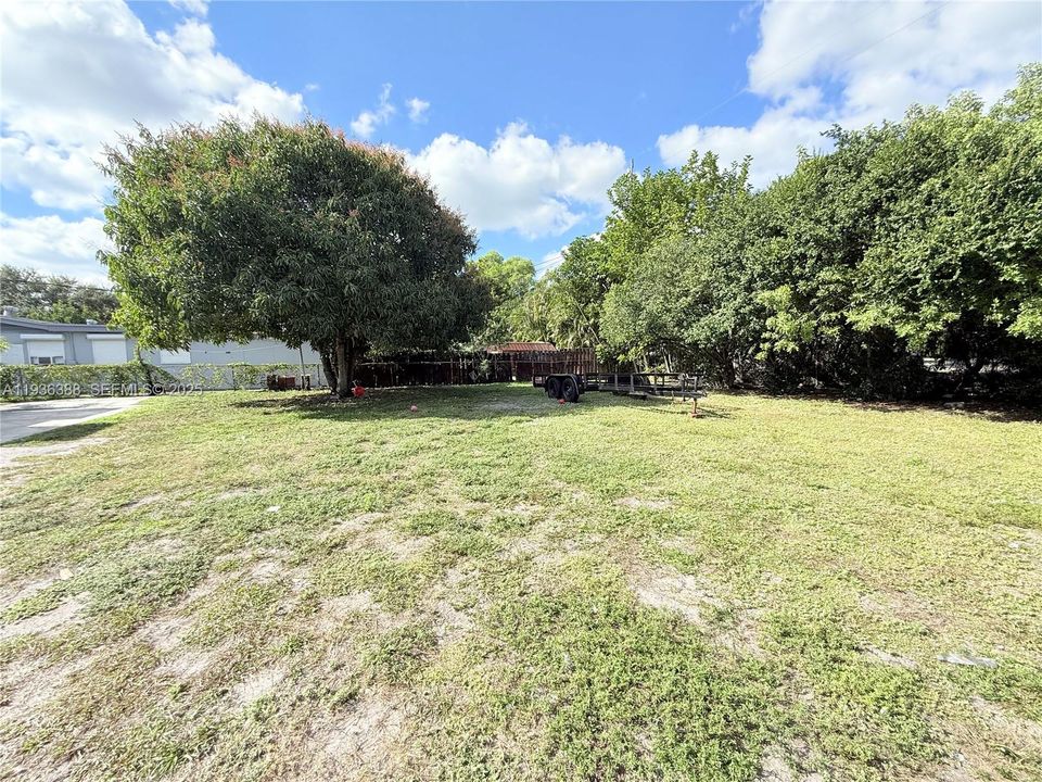 На продажу: $486,900 (3 спален, 2 ванн, 1000 Квадратных фут)