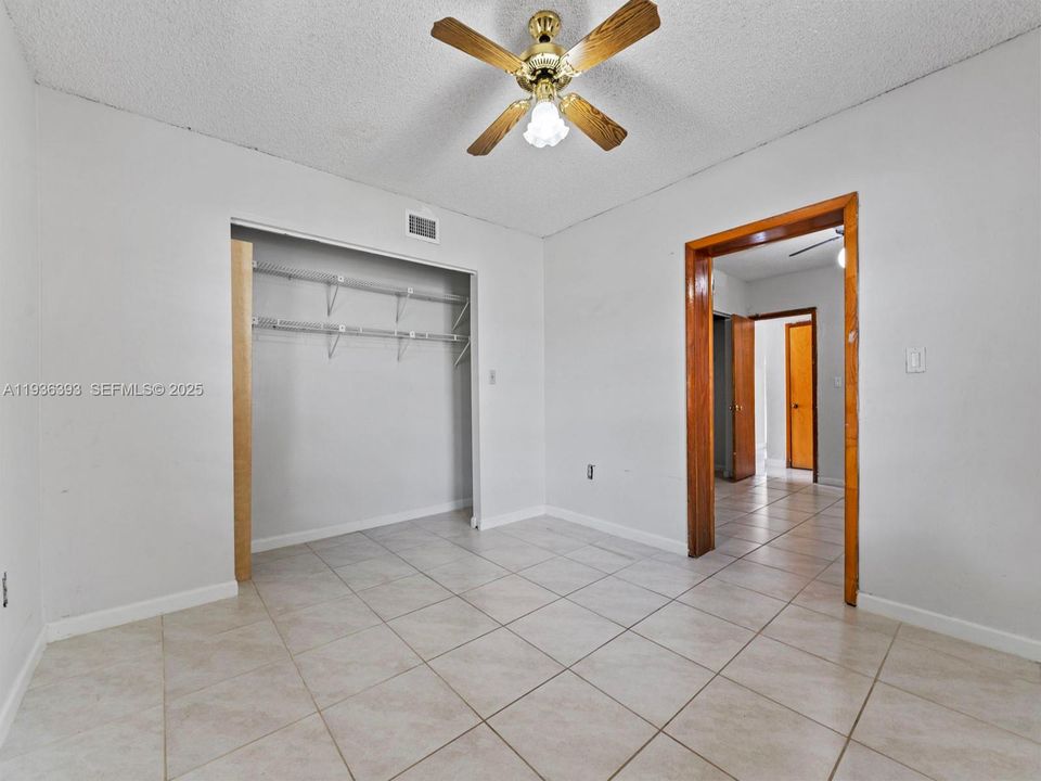 For Sale: $650,000 (4 beds, 3 baths, 1722 Square Feet)