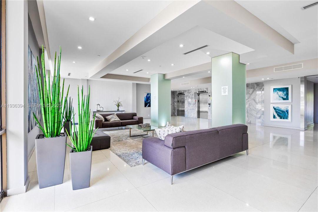 待售: $390,000 (2 贝兹, 2 浴室, 1157 平方英尺)